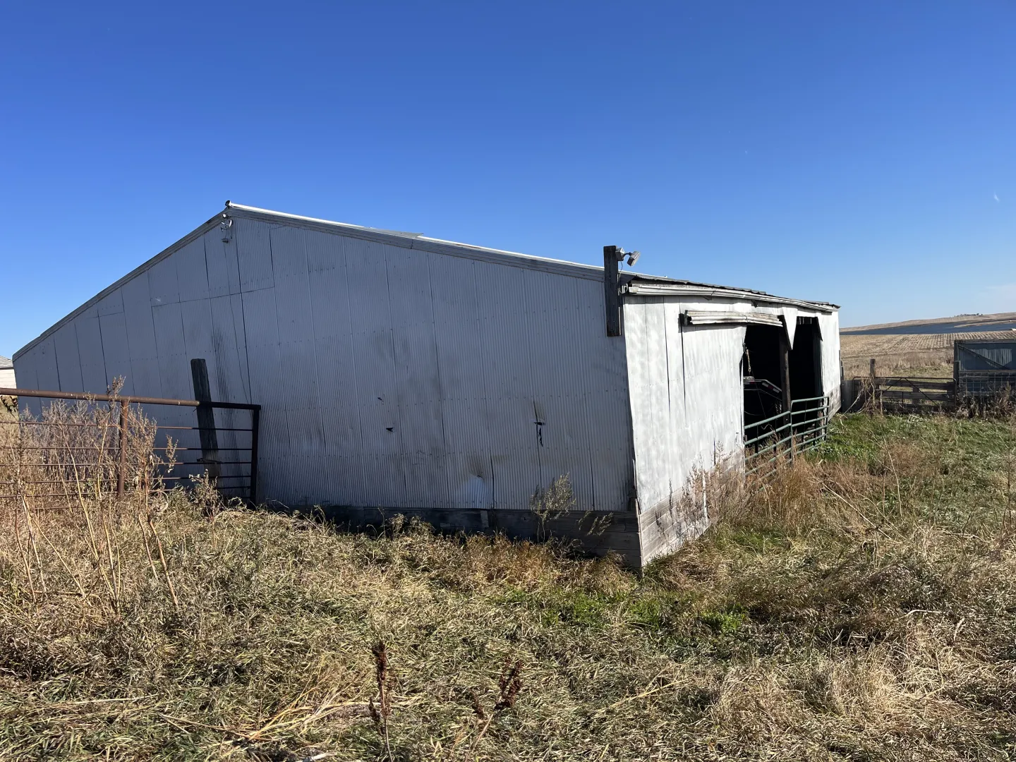 10 +/- Acre Farmstead - Goodrich, ND