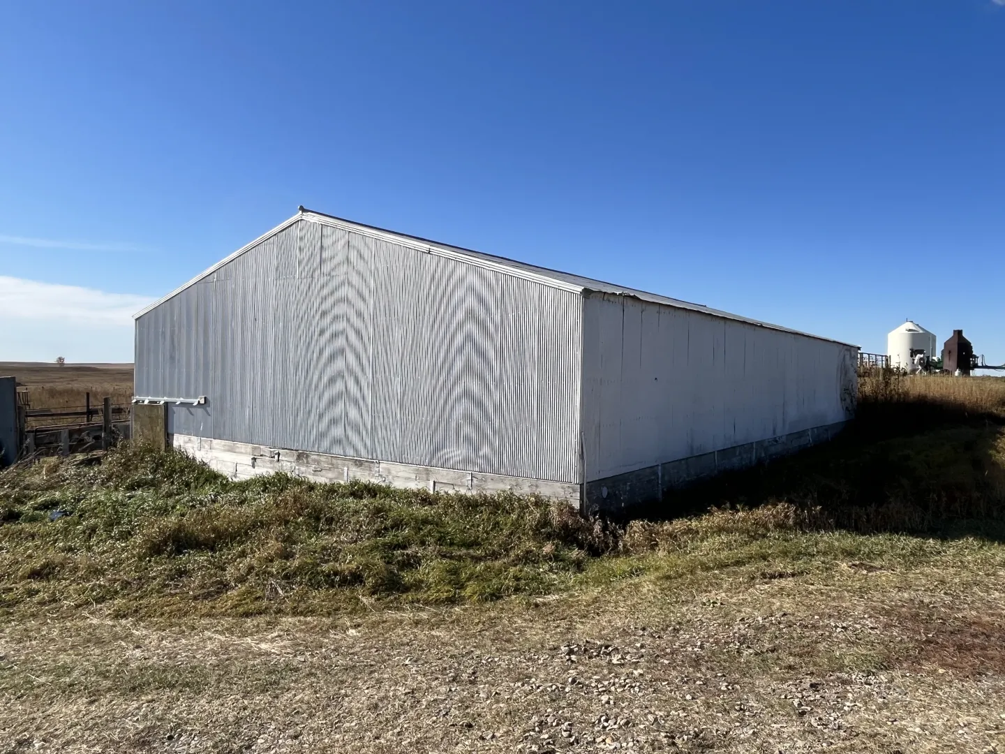 10 +/- Acre Farmstead - Goodrich, ND