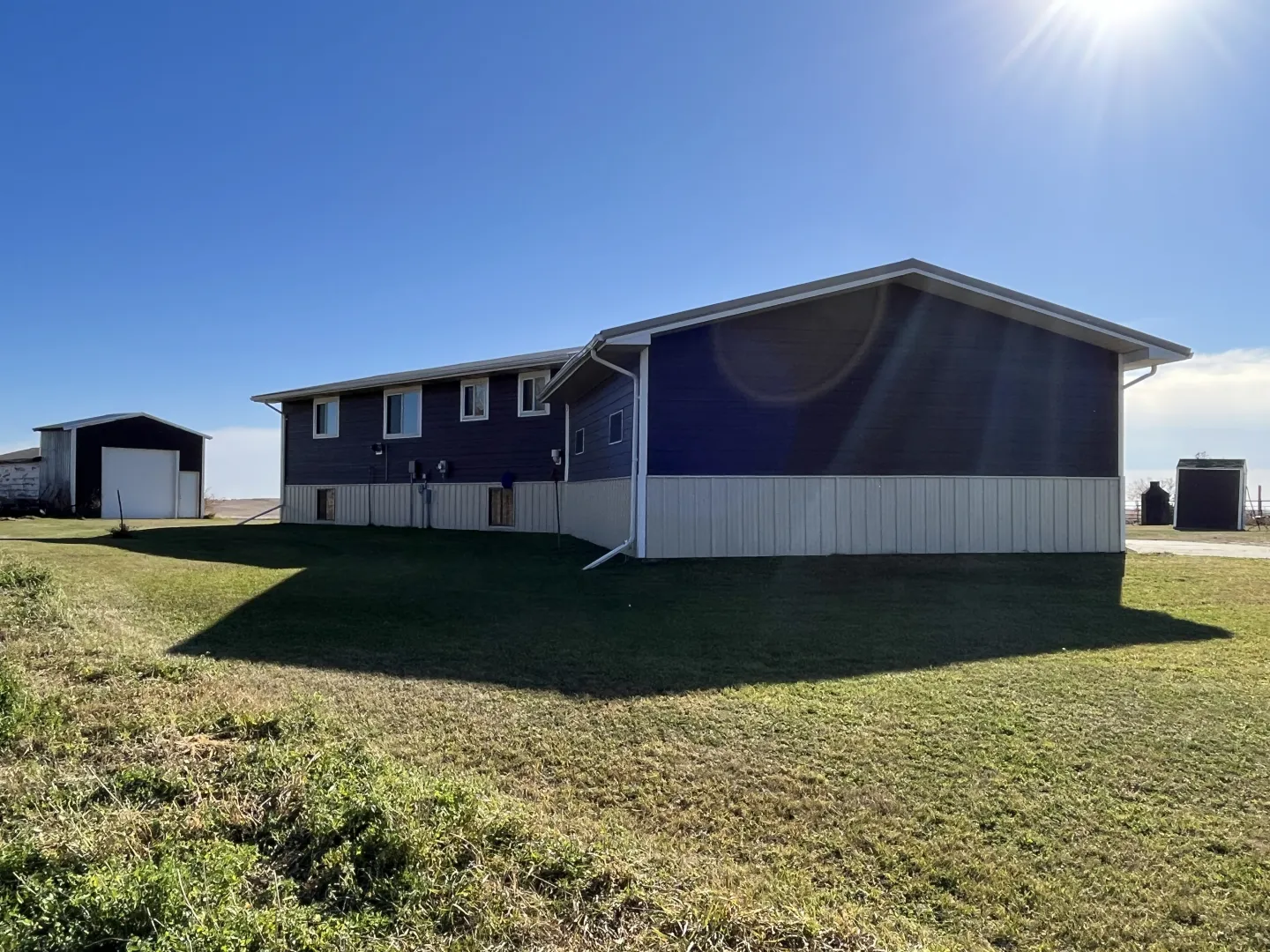 10 +/- Acre Farmstead - Goodrich, ND