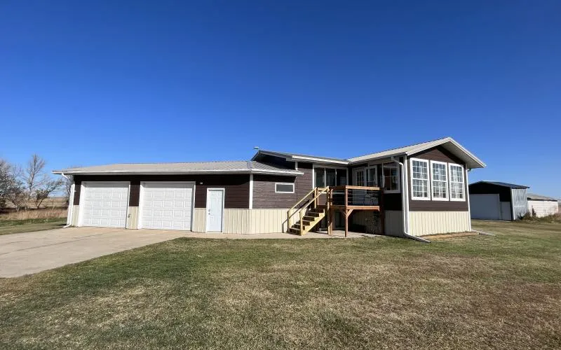 10 acre goodrich farmstead