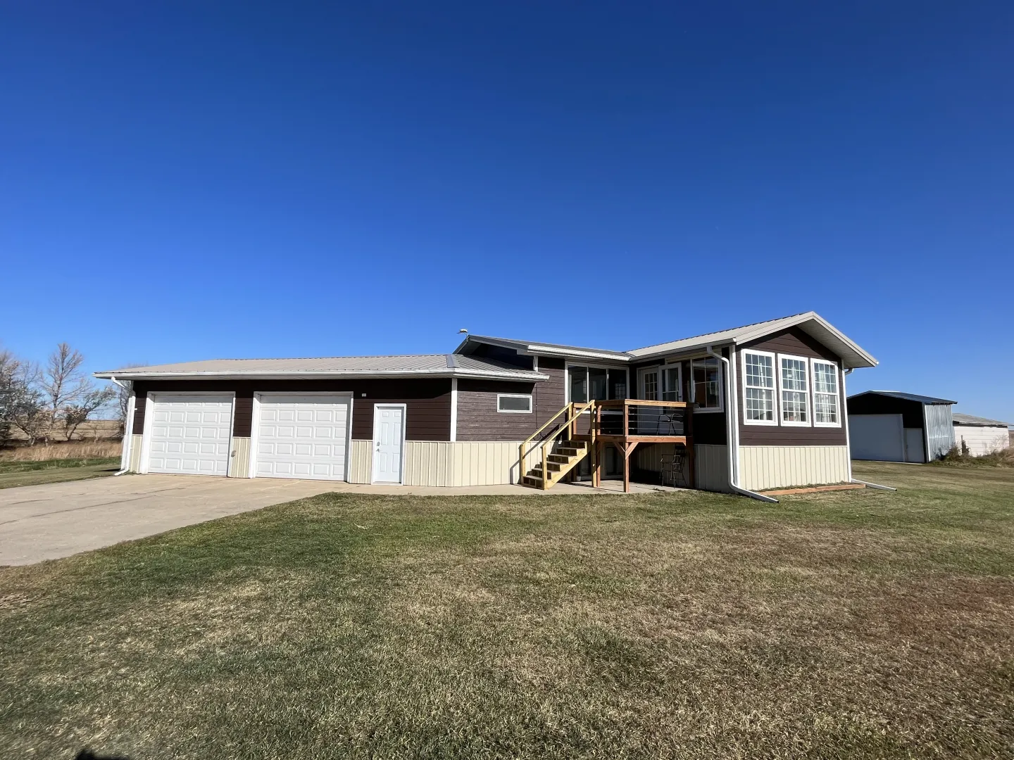 10 +/- Acre Farmstead - Goodrich, ND